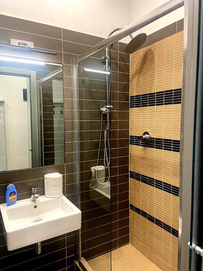Golfo Di Orosei Rooms Рим Екстер'єр фото